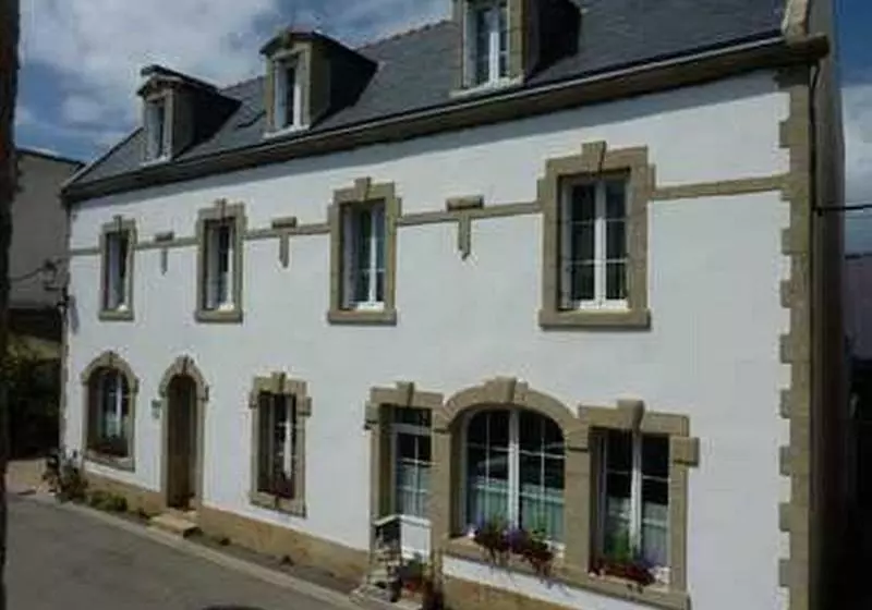 Aamiaismajoitus (B&B) Chambres De La Ville D Ys