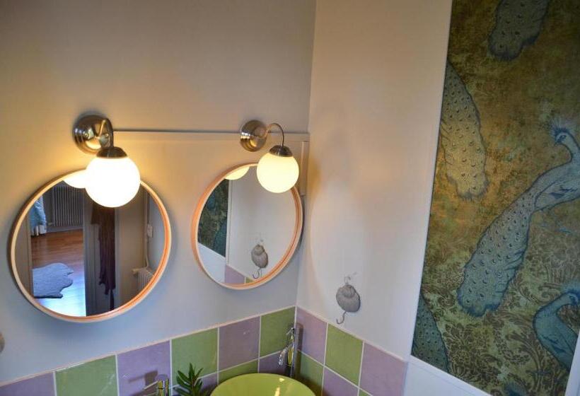 민박 Chambres D Hôtes & Spa Le Chat Chez Qui J Habite