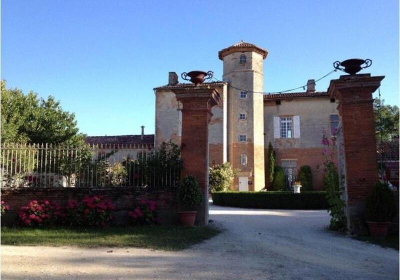 ベッドアンドブレックファースト Chateau De Thegra