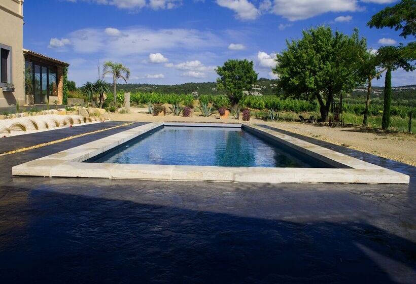 민박 Château La Sabine