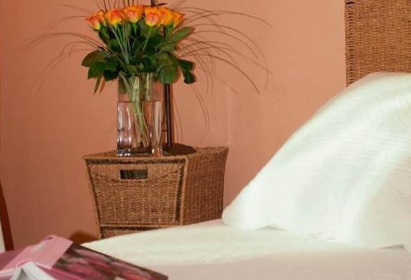 민박 Château La Sabine