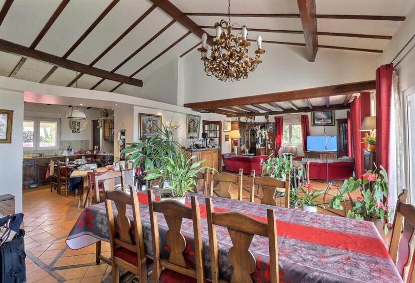 مبيت وإفطار Domaine De Hurlevent