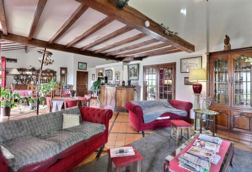 مبيت وإفطار Domaine De Hurlevent