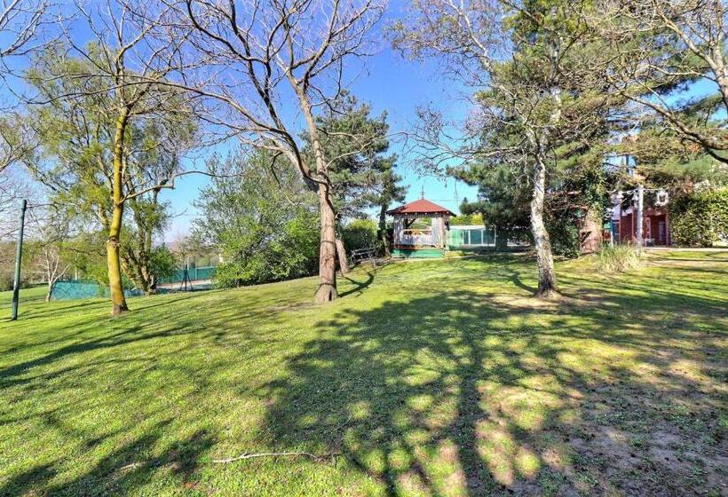 مبيت وإفطار Domaine De Hurlevent