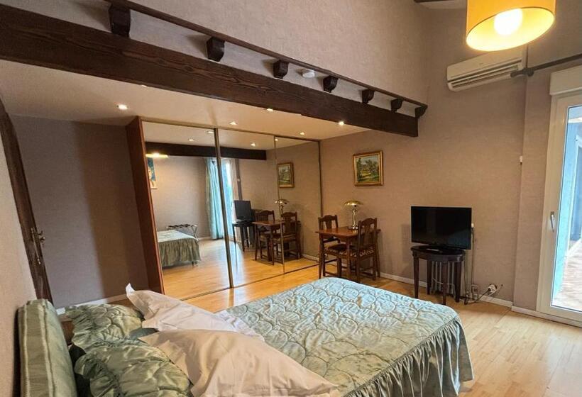 مبيت وإفطار Domaine De Hurlevent