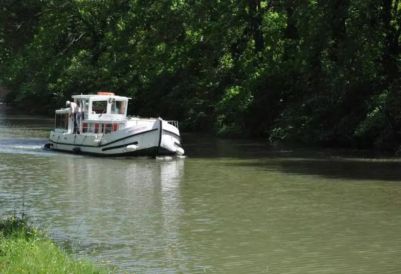 ベッドアンドブレックファースト Domaine De Hurlevent