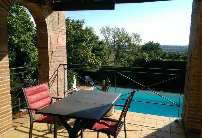 مبيت وإفطار Domaine De Hurlevent