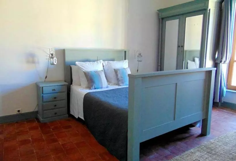 تختخواب و صبحانه Le Bobo