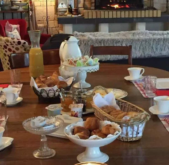 تختخواب و صبحانه Le Clos Des 4 Saisons