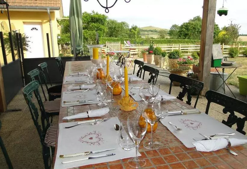 تختخواب و صبحانه Le Clos Des 4 Saisons