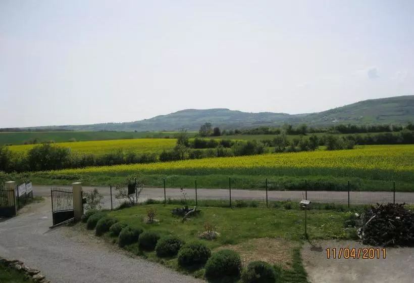 تختخواب و صبحانه Le Clos Des 4 Saisons