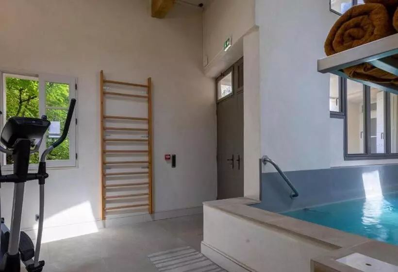 تختخواب و صبحانه Le Clos Violette Et Le 11 D Aglaé Appart Hôtel Design De Luxe