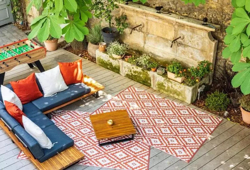 تختخواب و صبحانه Le Clos Violette Et Le 11 D Aglaé Appart Hôtel Design De Luxe