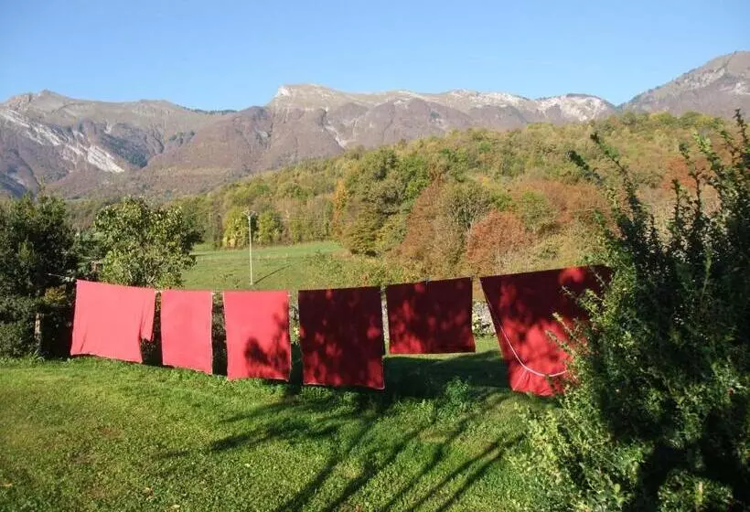 Aamiaismajoitus (B&B) Le Domaine Du Grand Cellier Chambres D'hôtes En Savoie