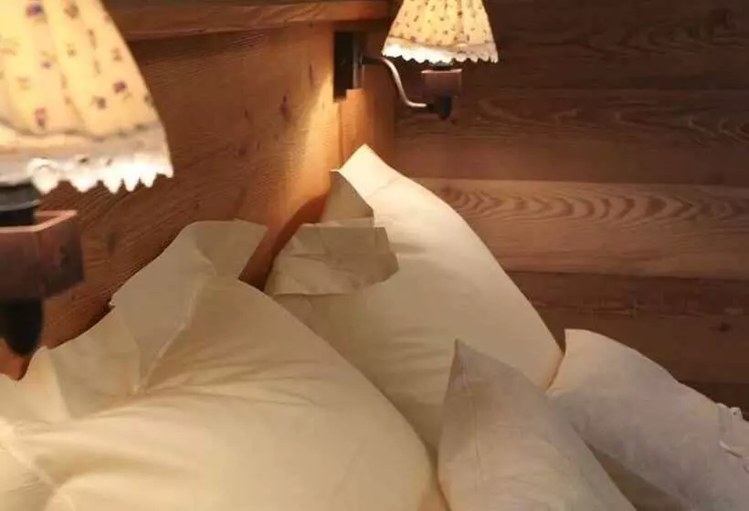 ベッドアンドブレックファースト Chambres D Hôtes Les Chambres De Mado