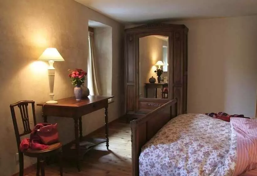 ベッドアンドブレックファースト Chambres D Hôtes Les Chambres De Mado