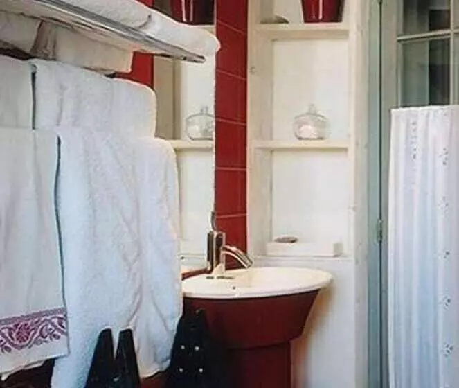 تختخواب و صبحانه Maison D Hôtes La Guérandière
