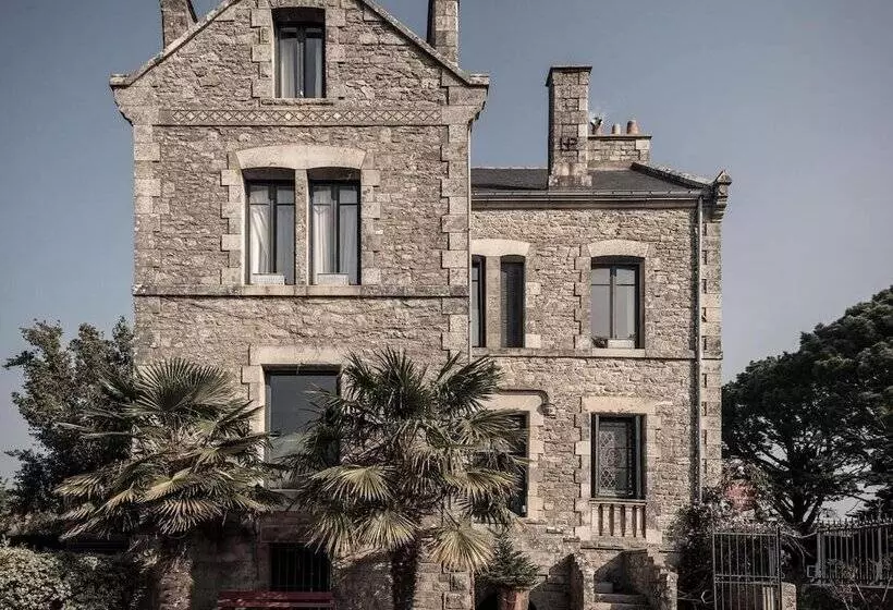 تختخواب و صبحانه Maison D Hôtes La Guérandière