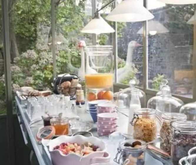 تختخواب و صبحانه Maison D Hôtes La Guérandière