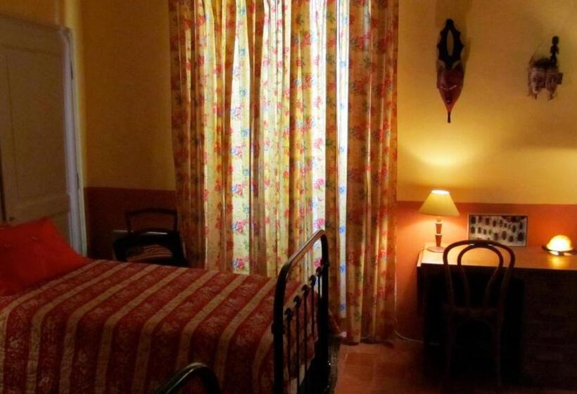 ベッドアンドブレックファースト Maison D'hôtes La Boca