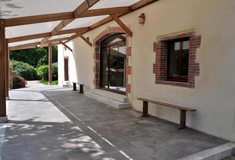 تختخواب و صبحانه Manoir De Kerangosquer