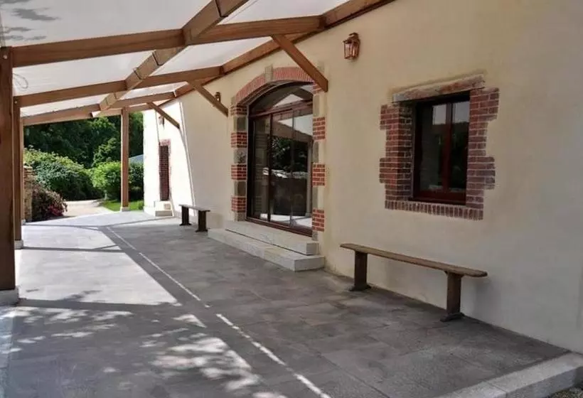 تختخواب و صبحانه Manoir De Kerangosquer