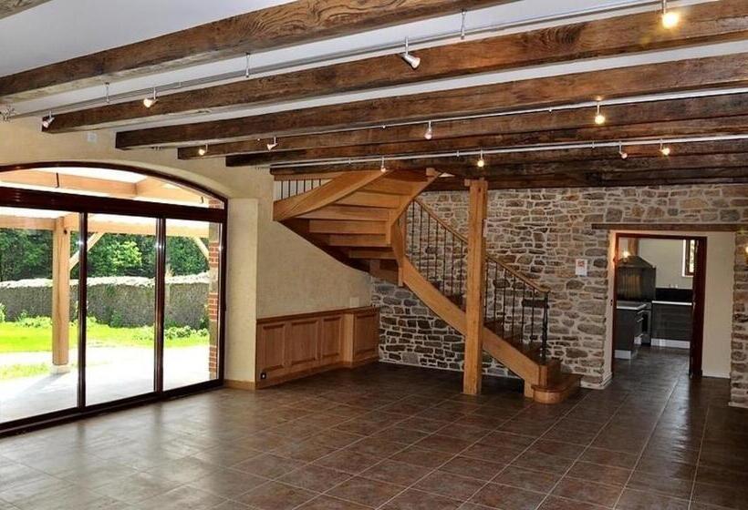 تختخواب و صبحانه Manoir De Kerangosquer