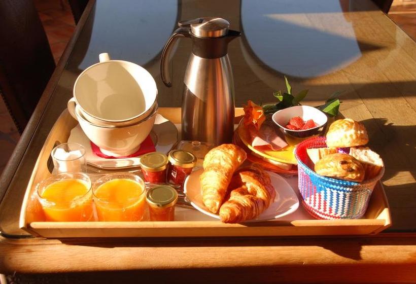 مبيت وإفطار Mouramour