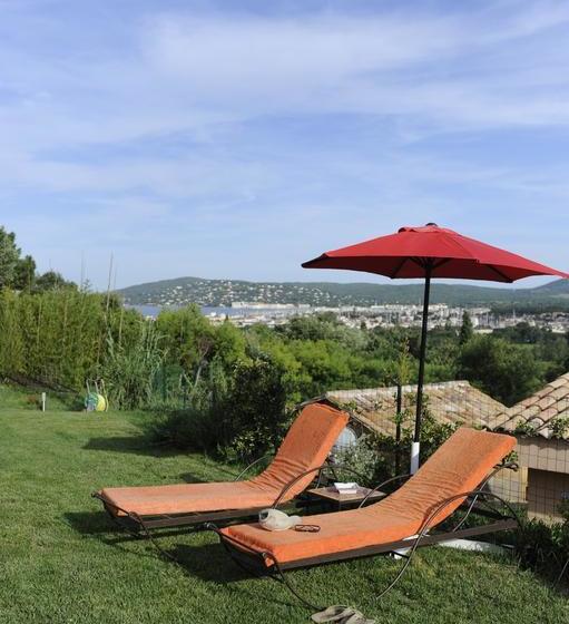 مبيت وإفطار Mouramour