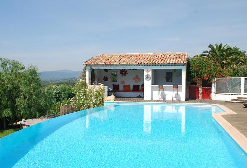 مبيت وإفطار Mouramour