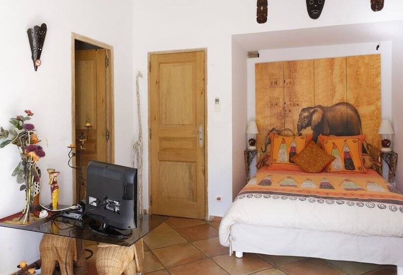 تختخواب و صبحانه Parfum De Roses