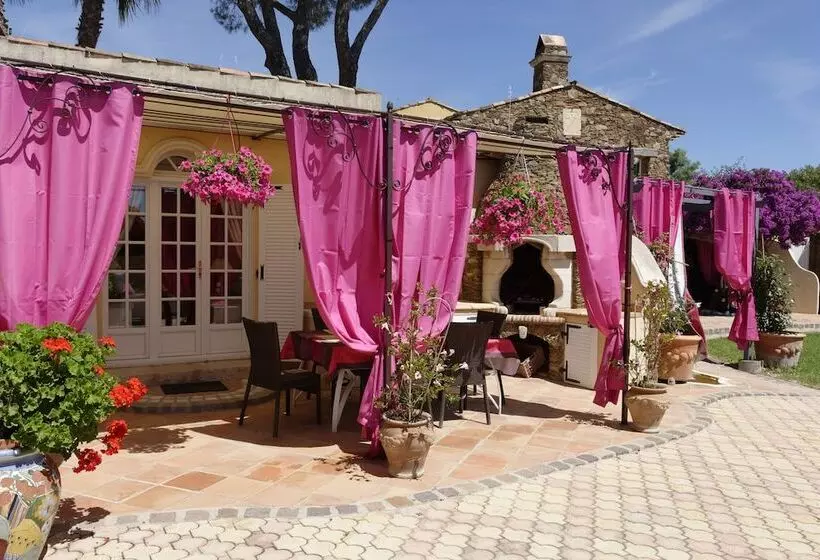 Bed & Breakfast Parfum De Roses