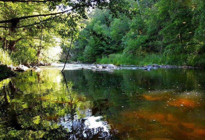 هتل Du Bout Du Monde