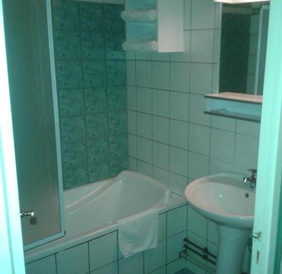 酒店 Logis Hôtel Restaurant Hostellerie De L étoile