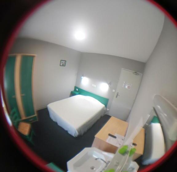 Отель Hôtel Bar Des Arènes