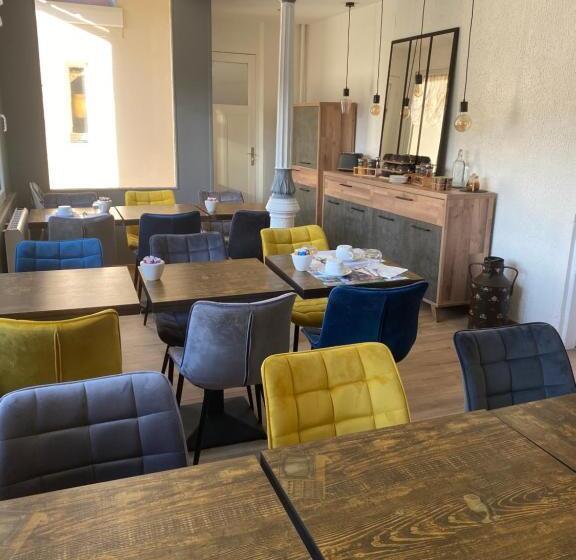 בית מלון כפרי Hôtel Le Picardy