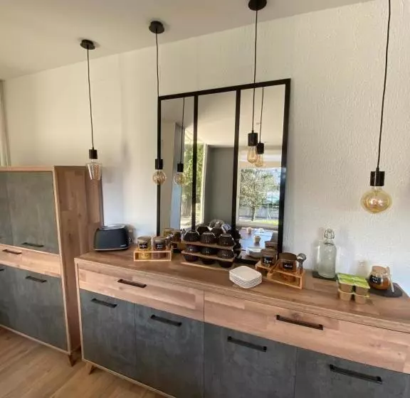 ホテル Hôtel Le Picardy