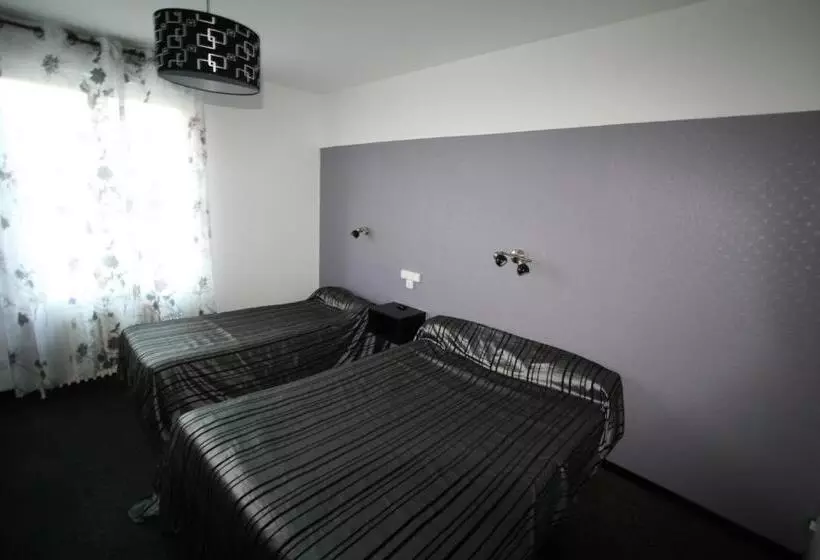 ホテル Hôtel Le Picardy