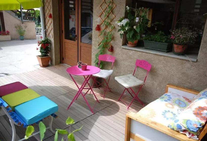 هتل L Edelweiss B&b Chambres D Hôtes