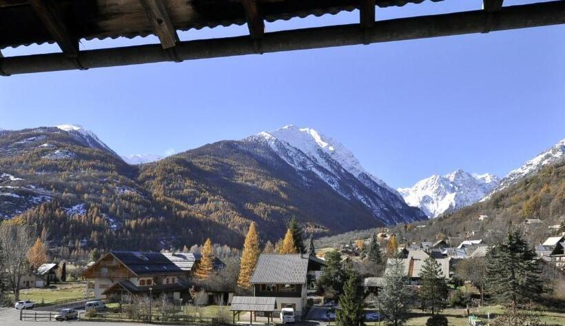 فندق L Edelweiss B&b Chambres D Hôtes