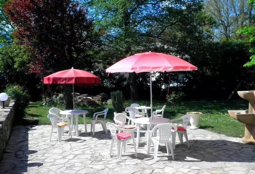 Hotel La Pierre Lys