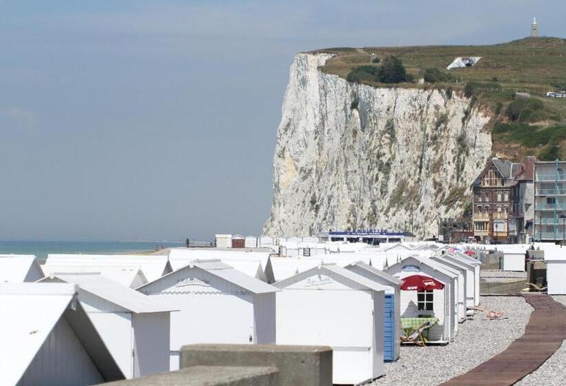 Отель Royal Albion