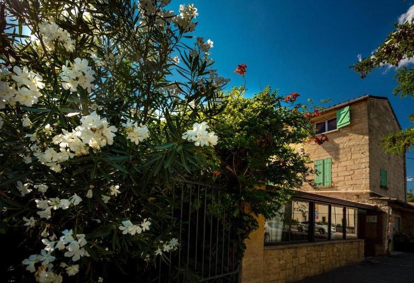 Общежитие Logis Hotel L  Auberge D Uzes