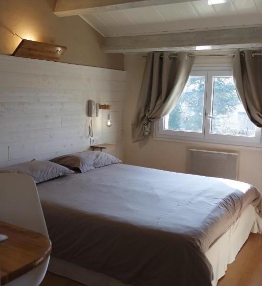 Общежитие Logis Hotel L  Auberge D Uzes