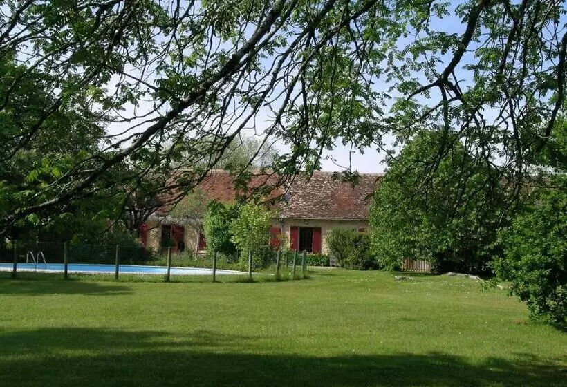 Aamiaismajoitus (B&B) Chambres D Hôtes   Dîners   Piscine   Centre Ville Bergerac 5km   Domaine De Bellevue Cottage