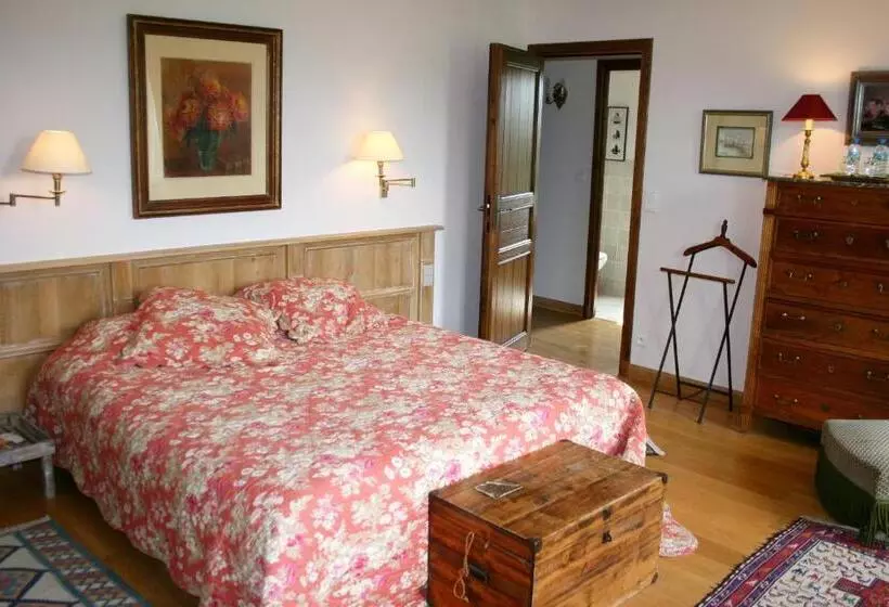 Aamiaismajoitus (B&B) Chambres D'hôtes Du Hameau Les Brunes