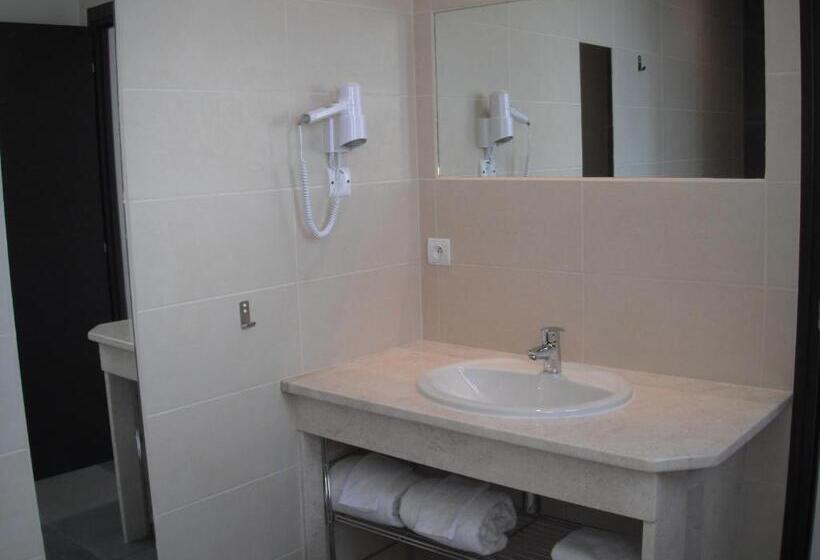 צימר L Attrachju