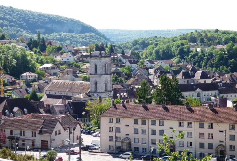 민박 La Colline Aux Yeux Doubs