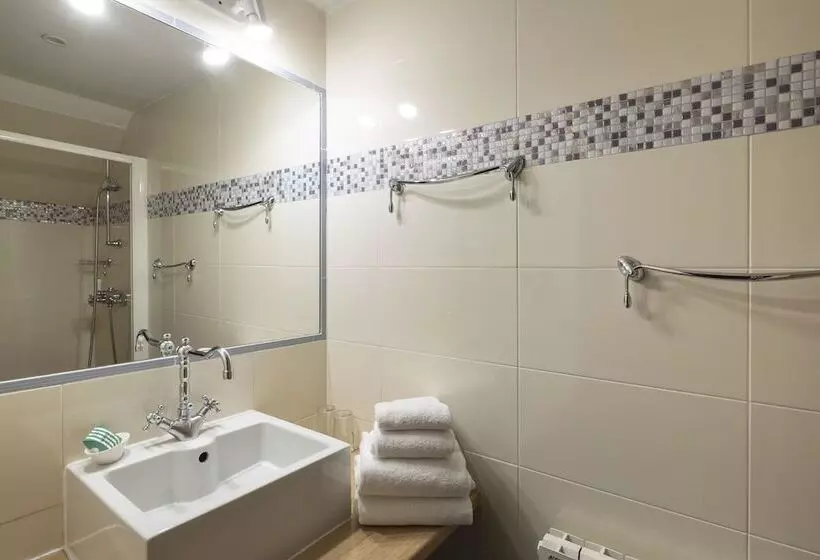 تختخواب و صبحانه La Metairie Du Vauhariot   Chambre Ou Lodge   Piscine Chauffée   Vue Mer Et Mont Saint Michel   Gr34