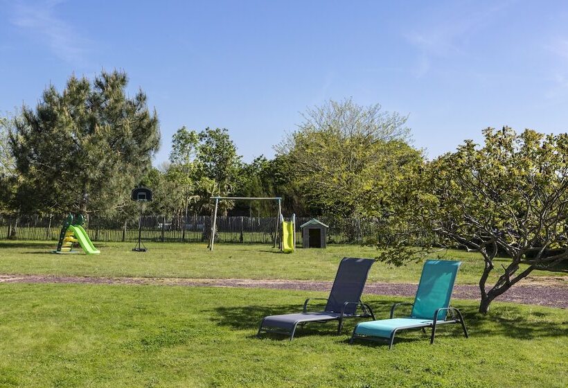 ベッドアンドブレックファースト La Metairie Du Vauhariot   Chambre Ou Lodge   Piscine Chauffée   Vue Mer Et Mont Saint Michel   Gr34